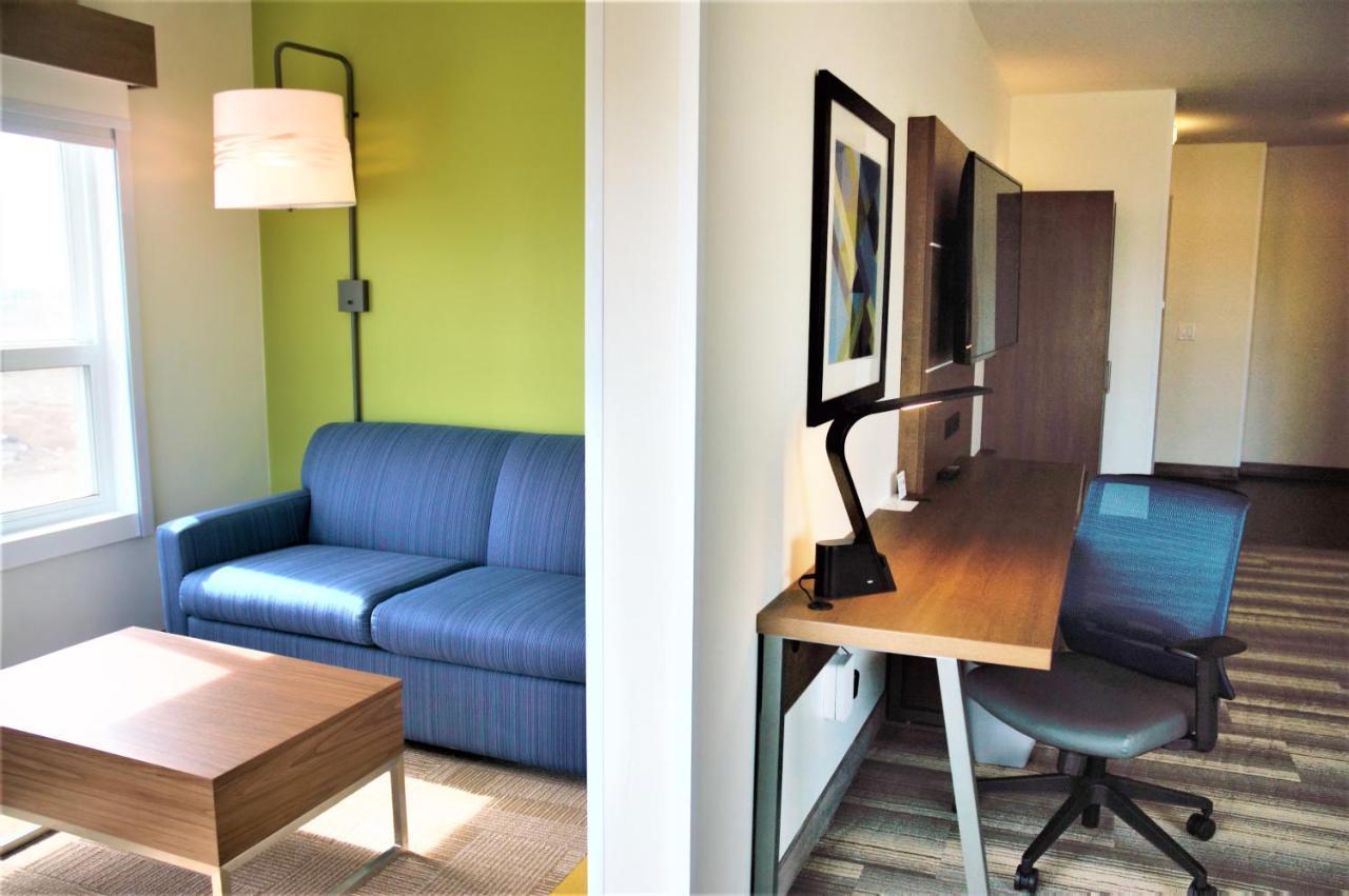 Holiday Inn Express & Suites - Edmonton Sw - Windermere By Ihg Exterior foto